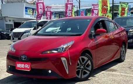 Toyota Prius IV XW50, 2022 год, 3 230 000 рублей, 2 фотография