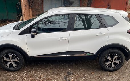 Renault Kaptur I рестайлинг, 2020 год, 1 950 000 рублей, 2 фотография