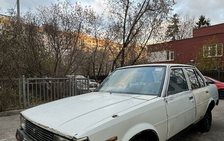 Toyota Corolla, 1983 год, 115 000 рублей, 1 фотография