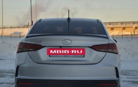 Hyundai Solaris II рестайлинг, 2021 год, 1 750 000 рублей, 4 фотография