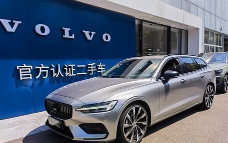 Volvo V60 II, 2020 год, 3 000 123 рублей, 1 фотография