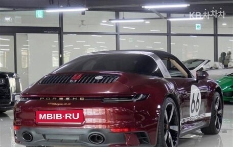 Porsche 911, 2021 год, 26 300 000 рублей, 4 фотография