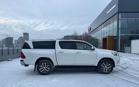 Toyota Hilux VIII, 2016 год, 3 590 000 рублей, 2 фотография