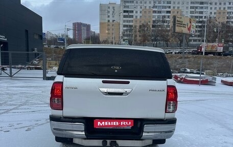 Toyota Hilux VIII, 2016 год, 3 590 000 рублей, 3 фотография