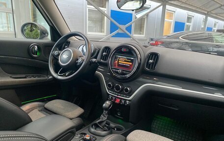 MINI Countryman II (F60), 2018 год, 2 999 000 рублей, 15 фотография