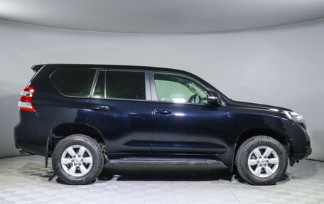 Toyota Land Cruiser Prado 150 рестайлинг 2, 2014 год, 3 745 000 рублей, 4 фотография