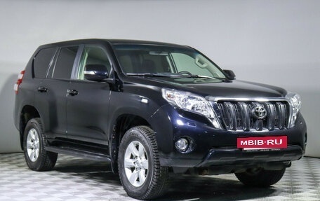 Toyota Land Cruiser Prado 150 рестайлинг 2, 2014 год, 3 745 000 рублей, 3 фотография