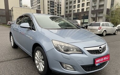 Opel Astra J, 2010 год, 775 000 рублей, 1 фотография