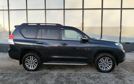 Toyota Land Cruiser Prado 150 рестайлинг 2, 2011 год, 2 999 000 рублей, 6 фотография