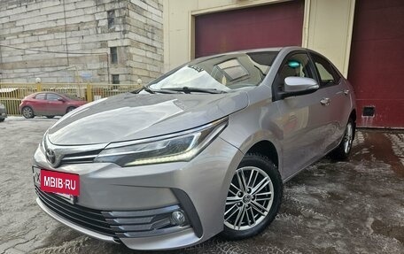 Toyota Corolla, 2018 год, 1 895 000 рублей, 2 фотография