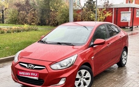 Hyundai Solaris II рестайлинг, 2014 год, 820 000 рублей, 2 фотография