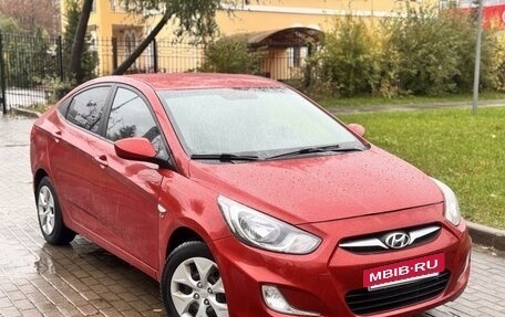 Hyundai Solaris II рестайлинг, 2014 год, 820 000 рублей, 3 фотография