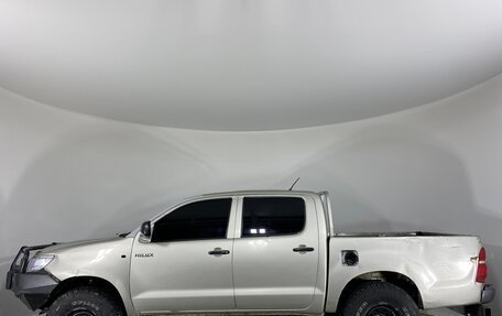 Toyota Hilux VII, 2013 год, 899 999 рублей, 8 фотография