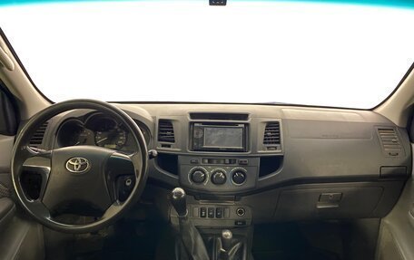 Toyota Hilux VII, 2013 год, 899 999 рублей, 13 фотография