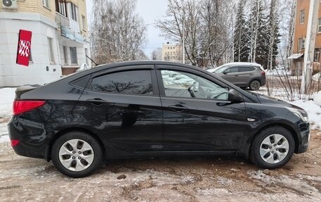 Hyundai Solaris II рестайлинг, 2014 год, 1 090 000 рублей, 11 фотография