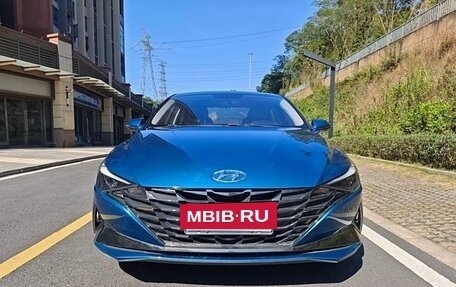 Hyundai Elantra, 2021 год, 1 610 000 рублей, 2 фотография