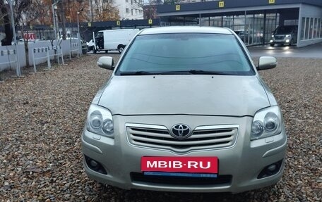 Toyota Avensis III рестайлинг, 2006 год, 970 000 рублей, 1 фотография