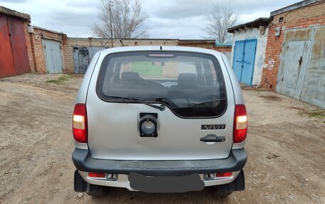 Chevrolet Niva I рестайлинг, 2005 год, 340 000 рублей, 2 фотография