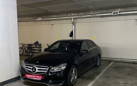 Mercedes-Benz E-Класс, 2015 год, 2 750 000 рублей, 4 фотография