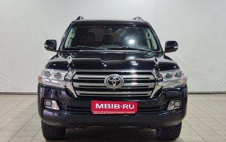 Toyota Land Cruiser 200, 2015 год, 5 850 000 рублей, 2 фотография