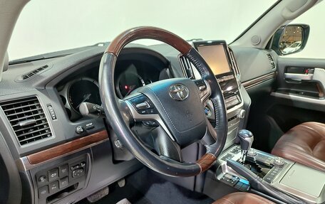 Toyota Land Cruiser 200, 2015 год, 5 850 000 рублей, 17 фотография