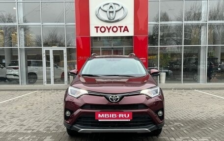 Toyota RAV4, 2017 год, 2 650 000 рублей, 2 фотография