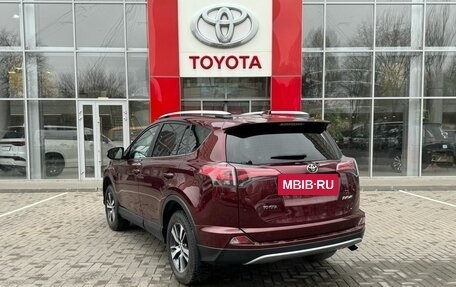 Toyota RAV4, 2017 год, 2 650 000 рублей, 7 фотография