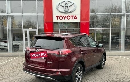 Toyota RAV4, 2017 год, 2 650 000 рублей, 5 фотография