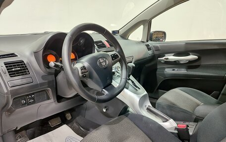 Toyota Auris II, 2011 год, 1 140 000 рублей, 17 фотография