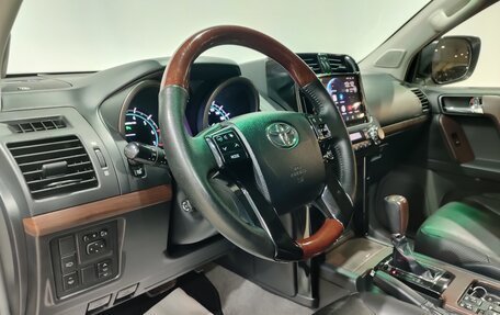 Toyota Land Cruiser Prado 150 рестайлинг 2, 2012 год, 3 330 000 рублей, 17 фотография