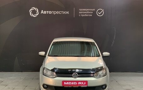 Volkswagen Polo VI (EU Market), 2012 год, 750 000 рублей, 2 фотография