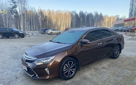 Toyota Camry, 2017 год, 2 480 000 рублей, 6 фотография