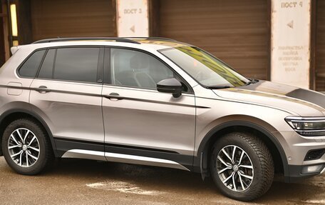 Volkswagen Tiguan II, 2019 год, 2 630 000 рублей, 7 фотография