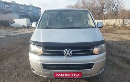 Volkswagen Caravelle T5, 2013 год, 1 950 000 рублей, 8 фотография