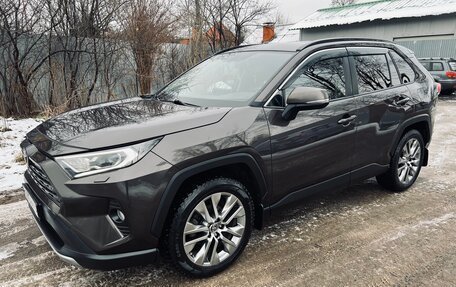 Toyota RAV4, 2020 год, 3 400 000 рублей, 3 фотография