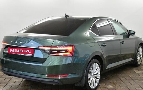 Skoda Superb III рестайлинг, 2020 год, 2 400 000 рублей, 4 фотография