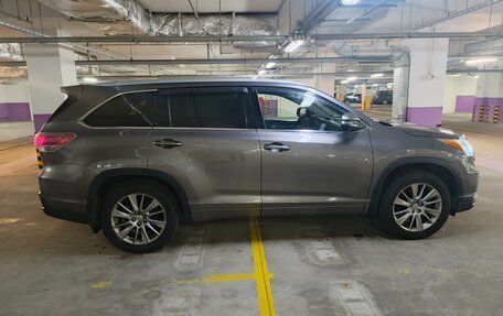 Toyota Highlander III, 2014 год, 2 670 000 рублей, 5 фотография