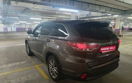 Toyota Highlander III, 2014 год, 2 670 000 рублей, 10 фотография