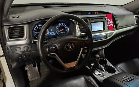 Toyota Highlander III, 2014 год, 2 275 000 рублей, 12 фотография