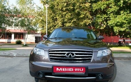 Infiniti FX I, 2006 год, 1 290 000 рублей, 15 фотография