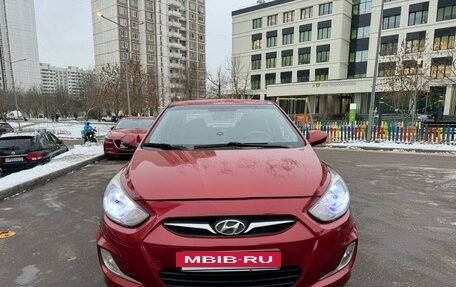 Hyundai Solaris II рестайлинг, 2011 год, 780 000 рублей, 4 фотография