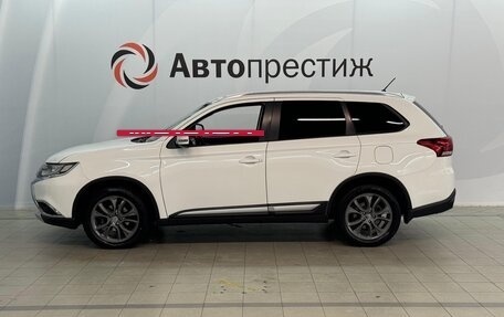 Mitsubishi Outlander III рестайлинг 3, 2015 год, 1 890 000 рублей, 2 фотография