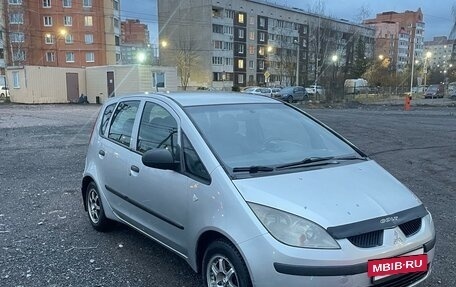 Mitsubishi Colt VI рестайлинг, 2005 год, 360 000 рублей, 2 фотография