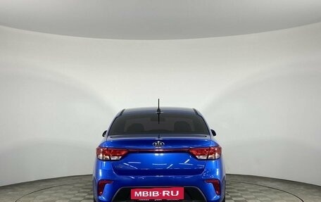 KIA Rio IV, 2018 год, 1 570 000 рублей, 8 фотография