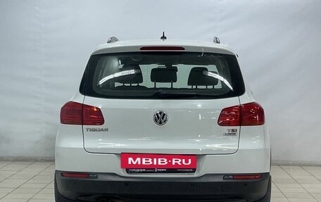 Volkswagen Tiguan I, 2015 год, 1 455 000 рублей, 6 фотография