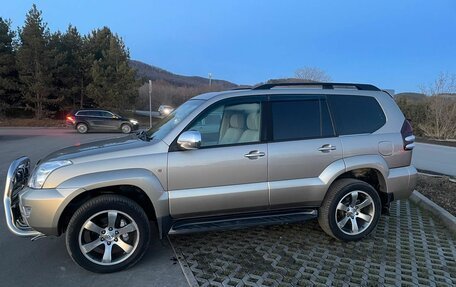 Toyota Land Cruiser Prado 120 рестайлинг, 2005 год, 2 200 000 рублей, 7 фотография