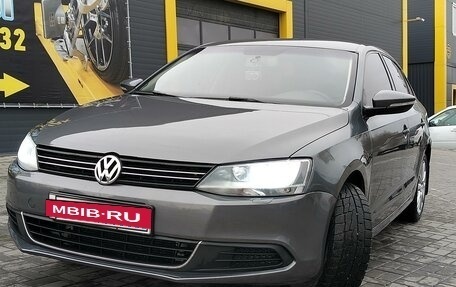 Volkswagen Jetta VI, 2013 год, 1 230 000 рублей, 8 фотография