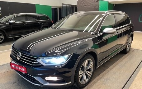 Volkswagen Passat B8 рестайлинг, 2018 год, 2 490 000 рублей, 3 фотография