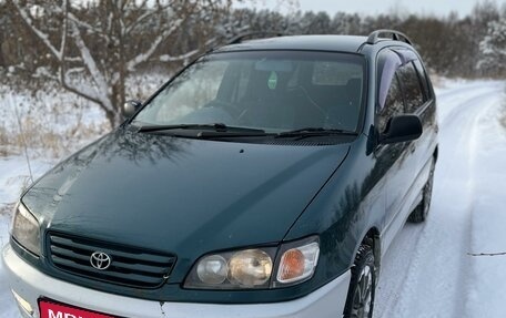 Toyota Ipsum II, 1996 год, 455 000 рублей, 1 фотография