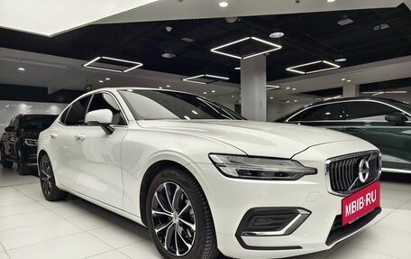 Volvo S90 II рестайлинг, 2021 год, 3 190 000 рублей, 2 фотография